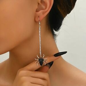 Vintage Punk Gothic Spider Drop Earrings with Rhinestone Chain Halloween 🎃